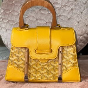 Stylish Yellow Satchel with Wooden Accents
